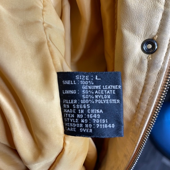 Près De Chamonix Size Large Leather Coat - Picture 5 of 5